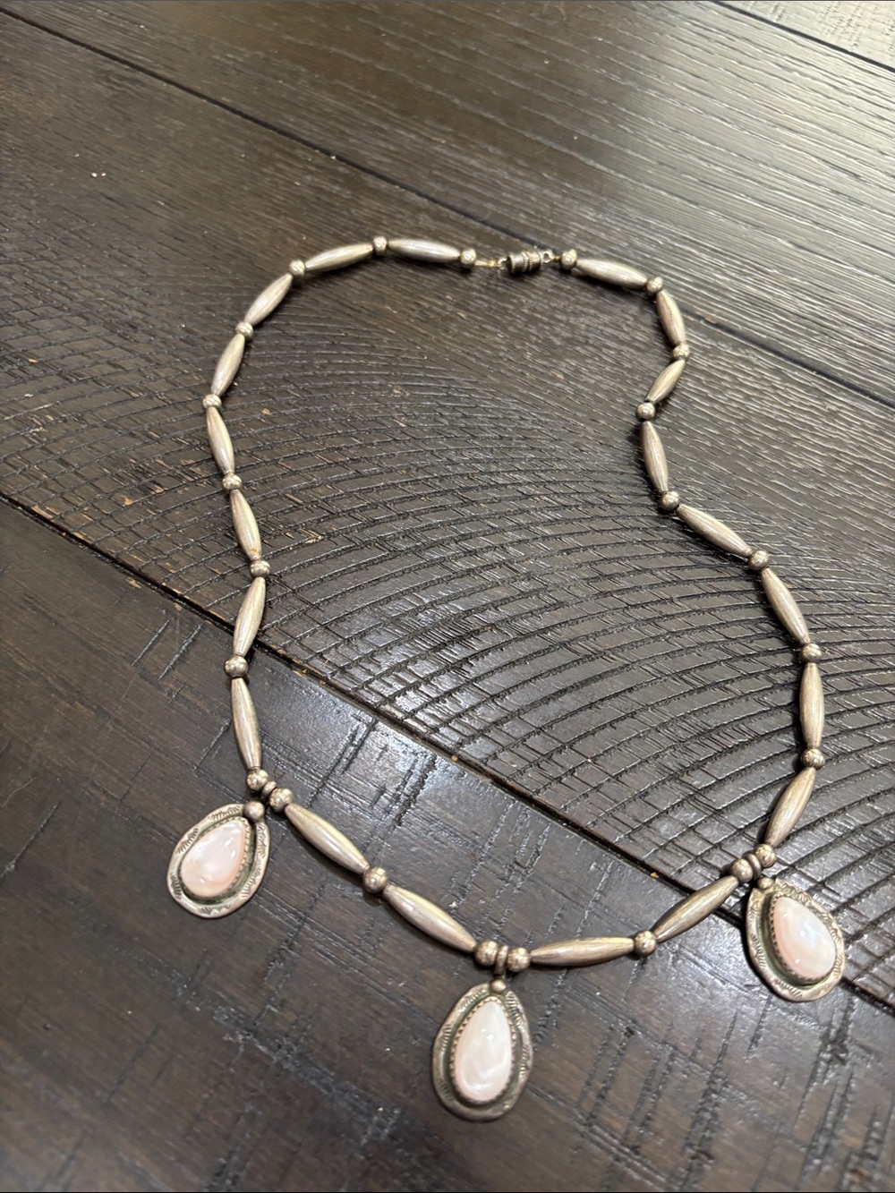 Stunning 925 silver  Necklace with Pink Teardrop Stones signed SR